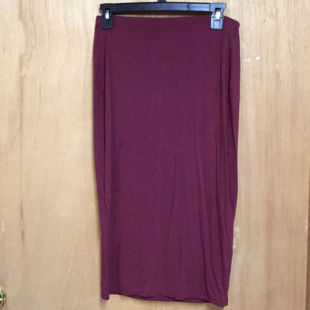 Old navy maroon pencil skirt
